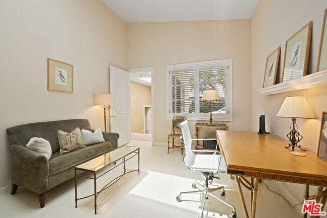 Building Photo - 1634 Gilcrest Dr