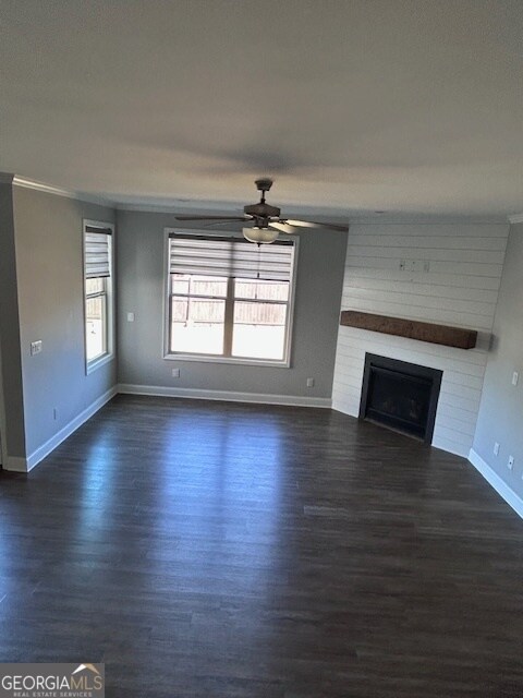 Building Photo - 1650 Albion Dr