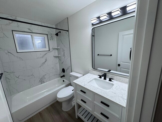 Building Photo - 2118 N Glenn Ave