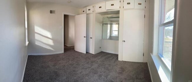 Building Photo - Fantastic 1bd/2ba home! Coming soon!