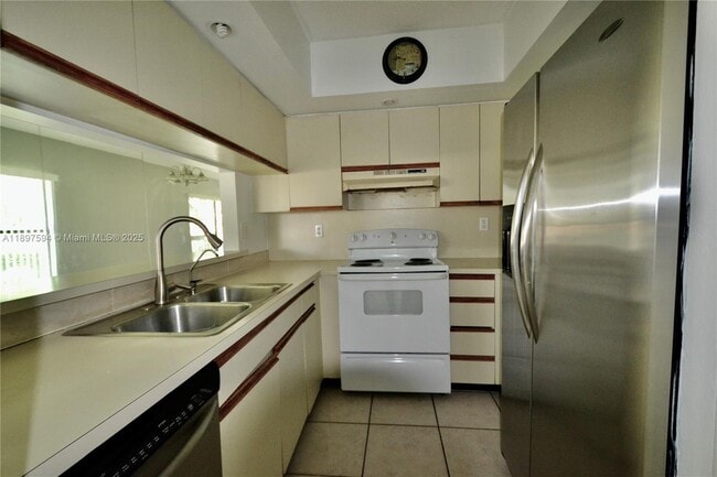 Building Photo - 13240 SW 88th Ln