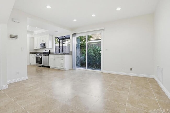 Building Photo - 7947 Calle Madrid