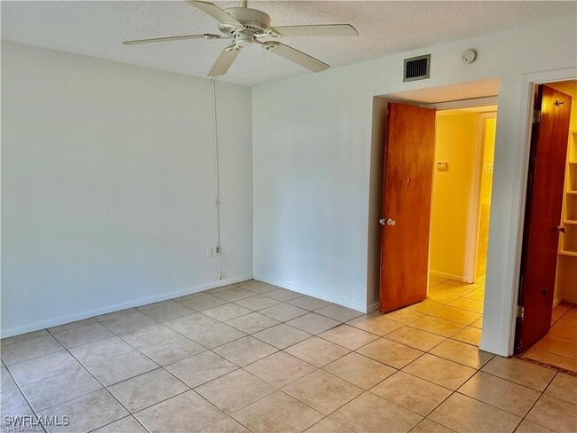 Building Photo - 1849 Maravilla Ave