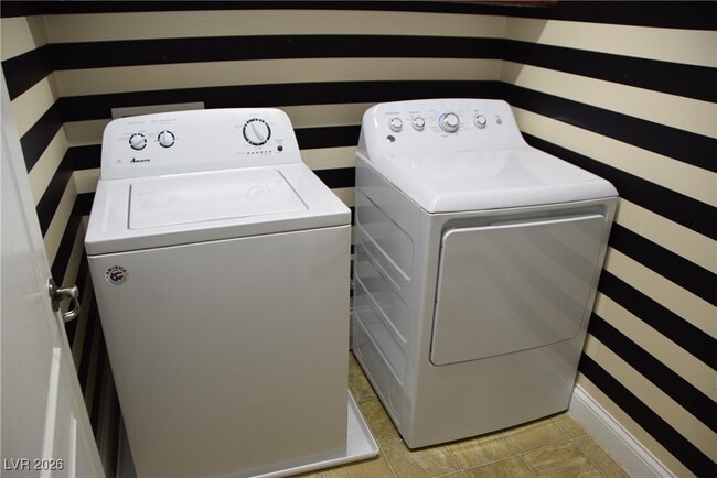 Building Photo - 60 Dark Creek Ave