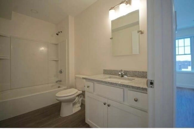 Building Photo - 693 Western Ave