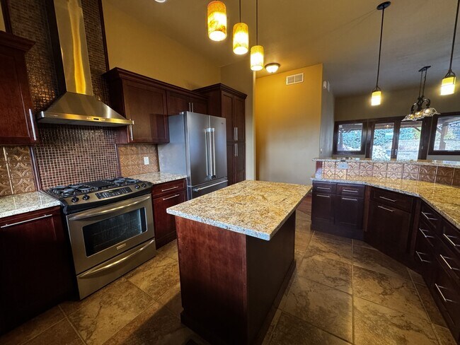 Building Photo - 4045 Audubon Way