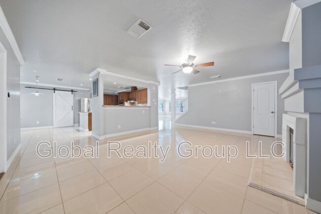 Building Photo - 11016 Forest Shower