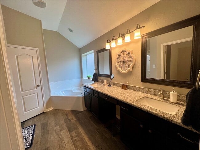 Building Photo - 9219 Barnsford Ln