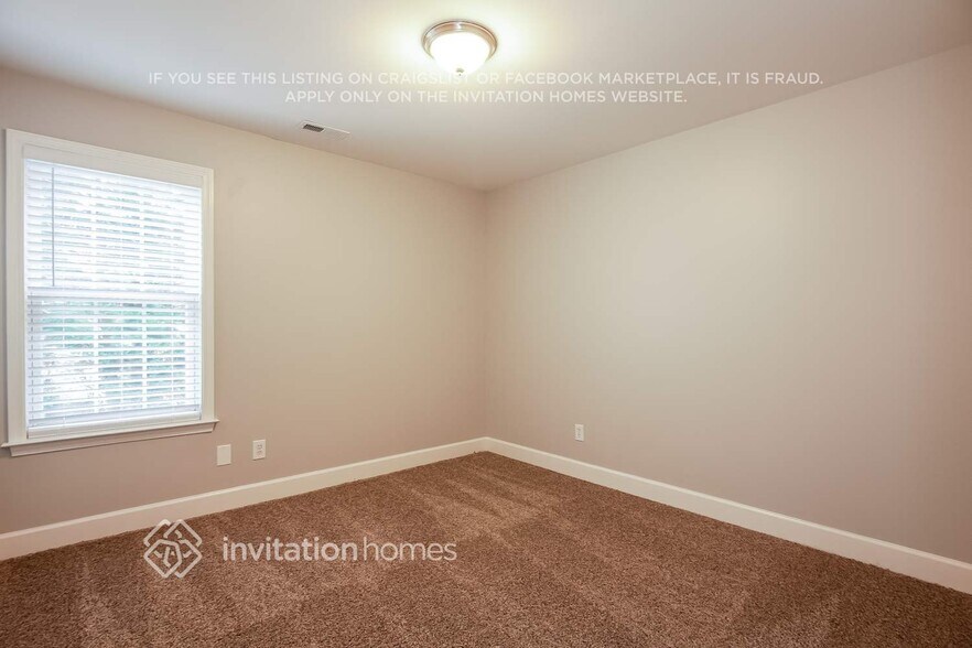 Building Photo - 2713 Black Cherry Dr