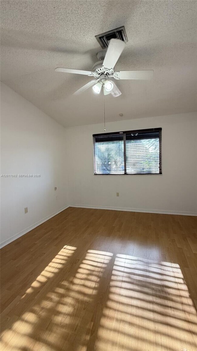 Building Photo - 8735 SW 152nd Ave
