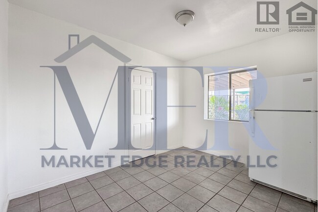 Building Photo - 2Bed/1Bath House at McDowell/32nd St! NO CREDIT, NO BACKGROUND, NO RENTAL HISTORY CHECK!