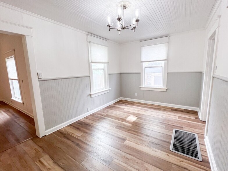 Building Photo - 177 E 2400 S
