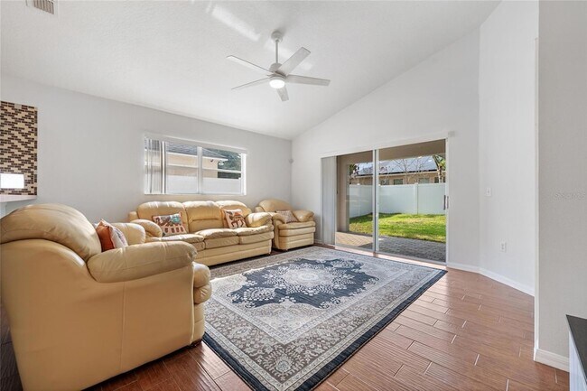 Building Photo - 2743 Stanwood Dr