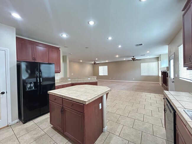 Building Photo - 7816 Brookfield Cove Ave