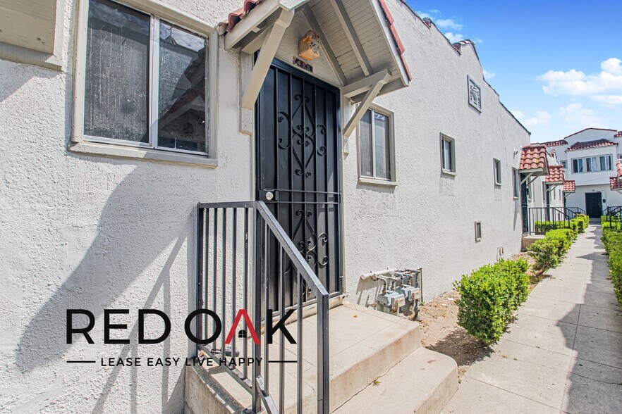 Building Photo - 424 E 20th St