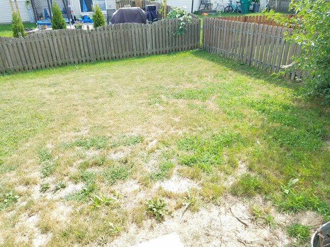 Building Photo - 3104 Nantucket Dr