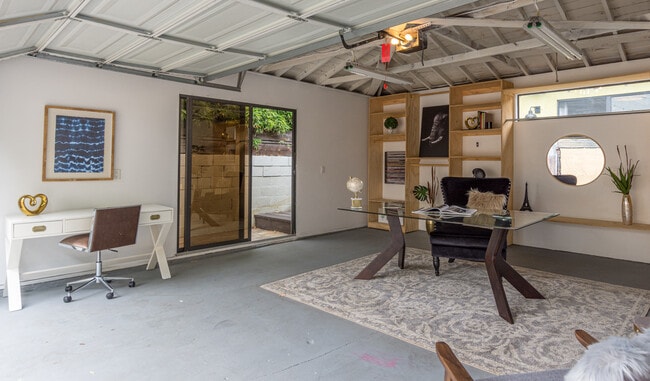 Building Photo - 13263 Venice Blvd