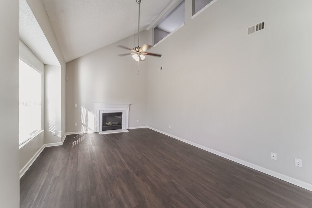 Building Photo - 2700 Hampton View Ct