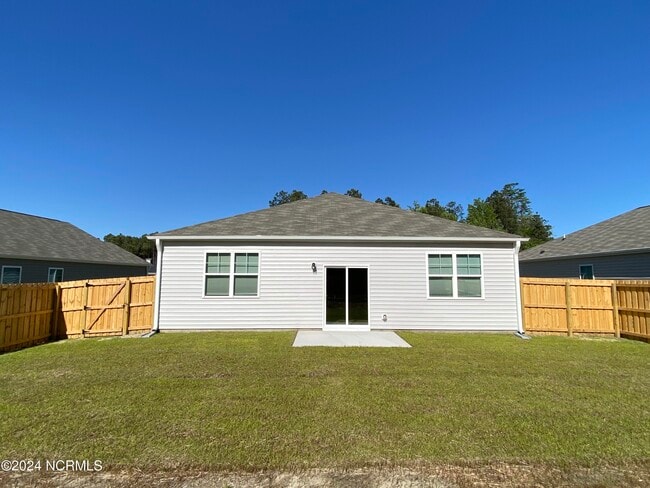 Building Photo - 2067 Bella Pt Dr
