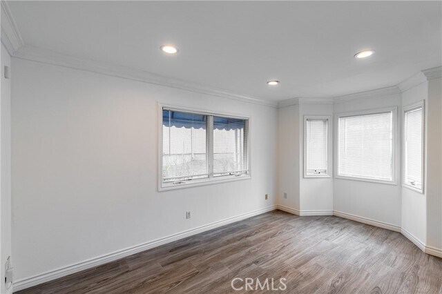 Building Photo - 1906 New York Dr