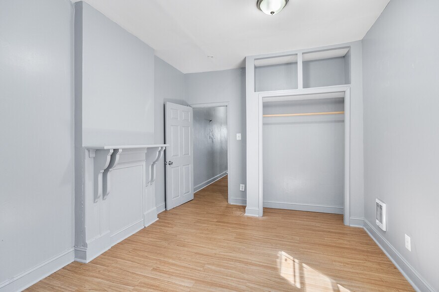 Building Photo - 1624 Edgley St