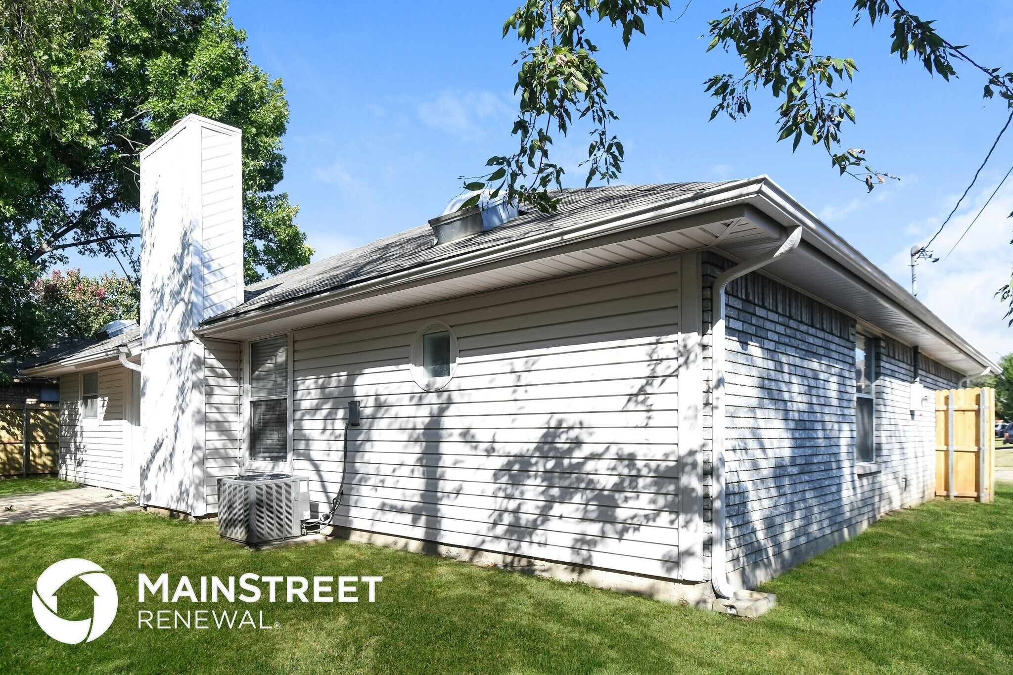 Building Photo - 914 Pierce Arrow Dr