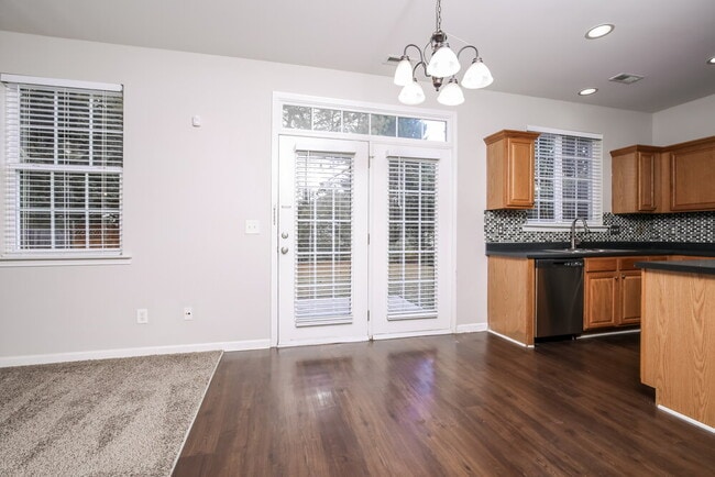 Building Photo - 8904 Elizabeth Bennet Pl