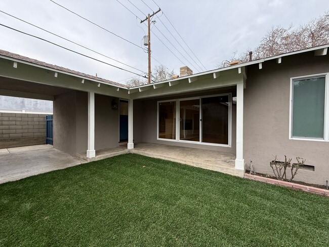 Building Photo - Beautiful Home in a Lovely Neighborhood! Available Spacious 2 Bedroom and Two Bathroom!