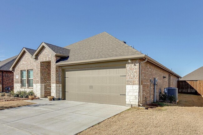 Building Photo - 125 Coyote Trl