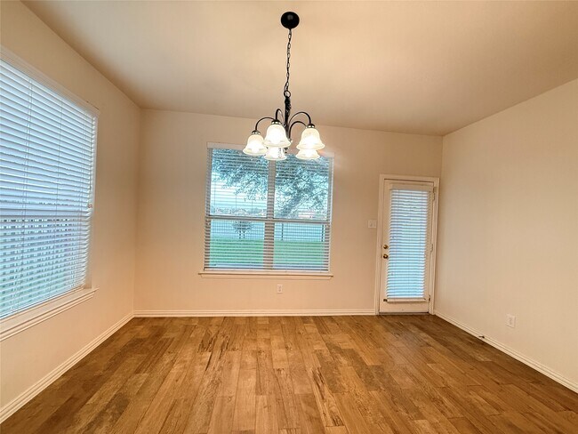 Building Photo - 2144 Brittany Colony Dr