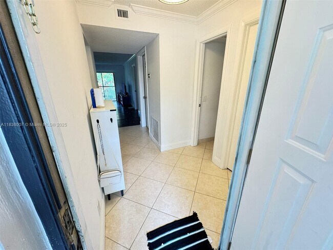 Building Photo - 1278 S Military Trail