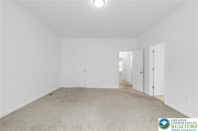 Building Photo - 835 16th Ave