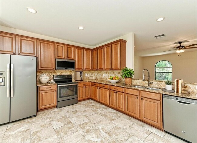 Building Photo - 15208 Bowling Ln