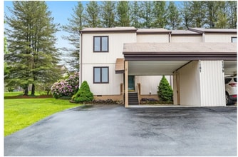 Building Photo - 1181 Pebble Dr