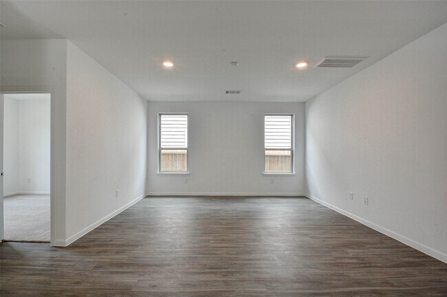 Building Photo - 16642 Teak Mantle Rd