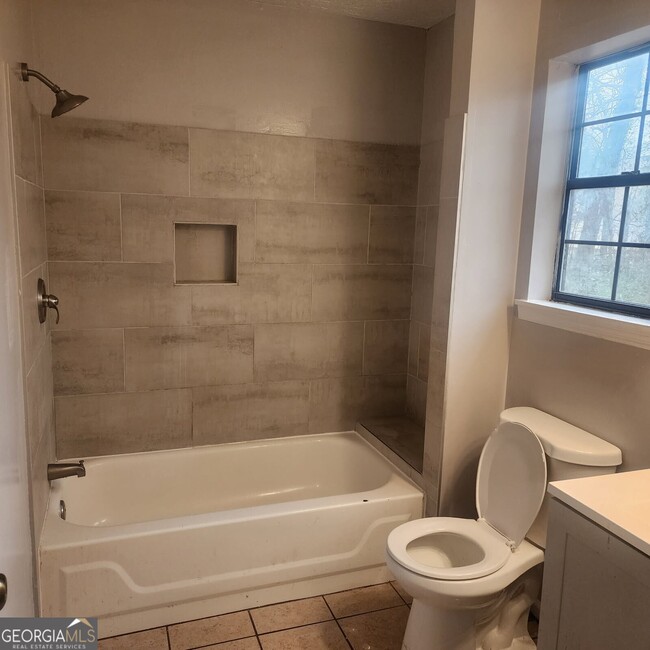 Building Photo - 3981 Skidmore Ct