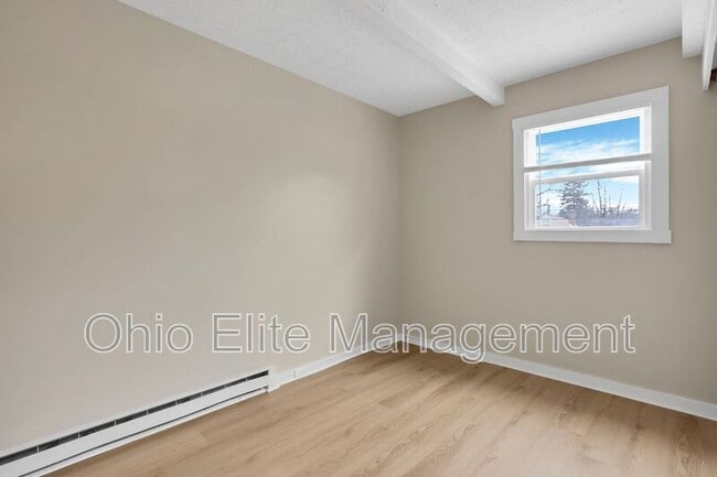 Building Photo - 3092 Grasmere Ave