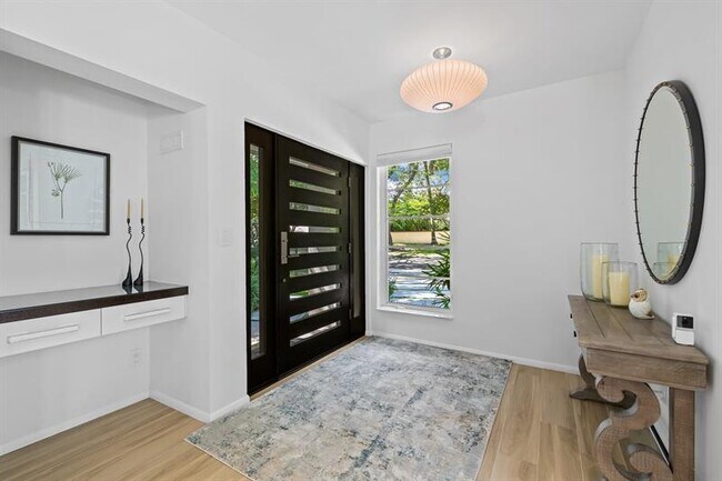 Building Photo - 1420 Ponce de Leon Dr