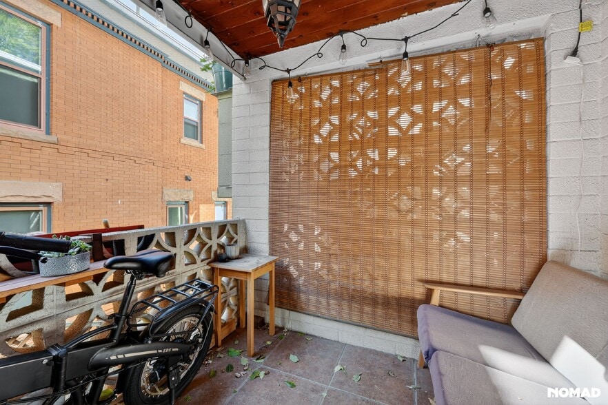 Building Photo - 1343 N High St