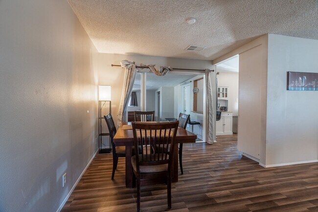Building Photo - Furnished 4BR Oceanside Retreat w/ Pool Table, Home Gym & Utilities Included