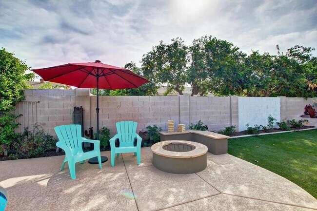 Building Photo - 8881 E Gray Rd