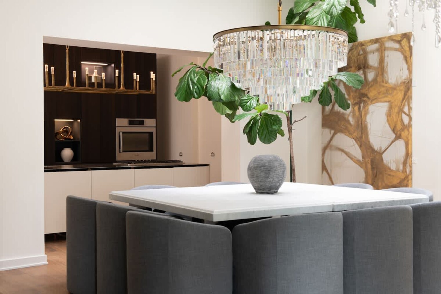 Building Photo - 22 E Elm St