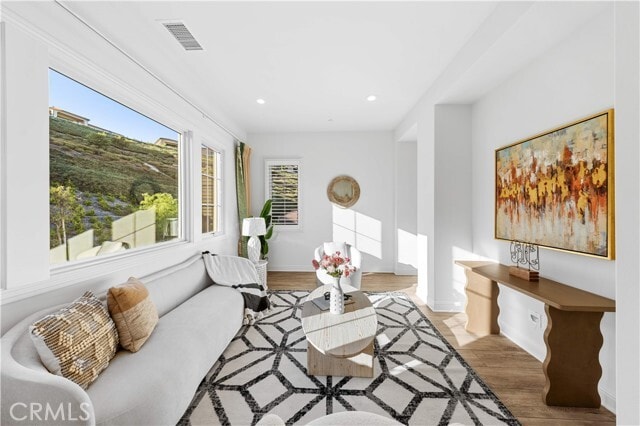 Building Photo - 111 Great Oak