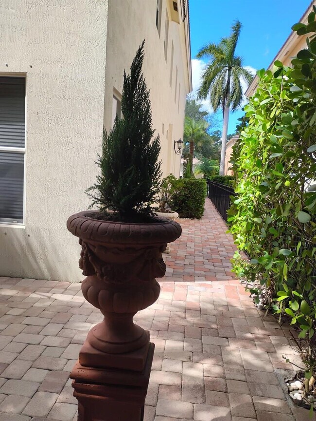 Building Photo - 9183 Nugent Trail