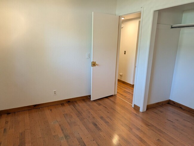 Building Photo - 2833 Hackney Ct