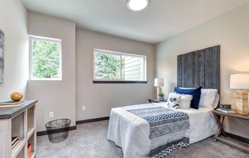Building Photo - 14920 Manor Way