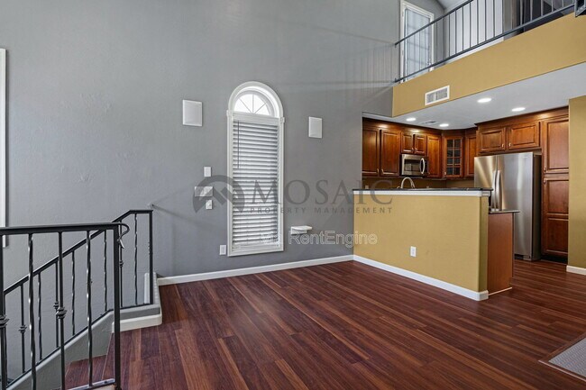 Building Photo - 5626 S 21st Pl