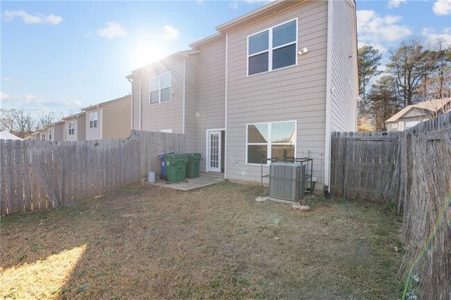 Building Photo - 2212 Triple Crown Ln