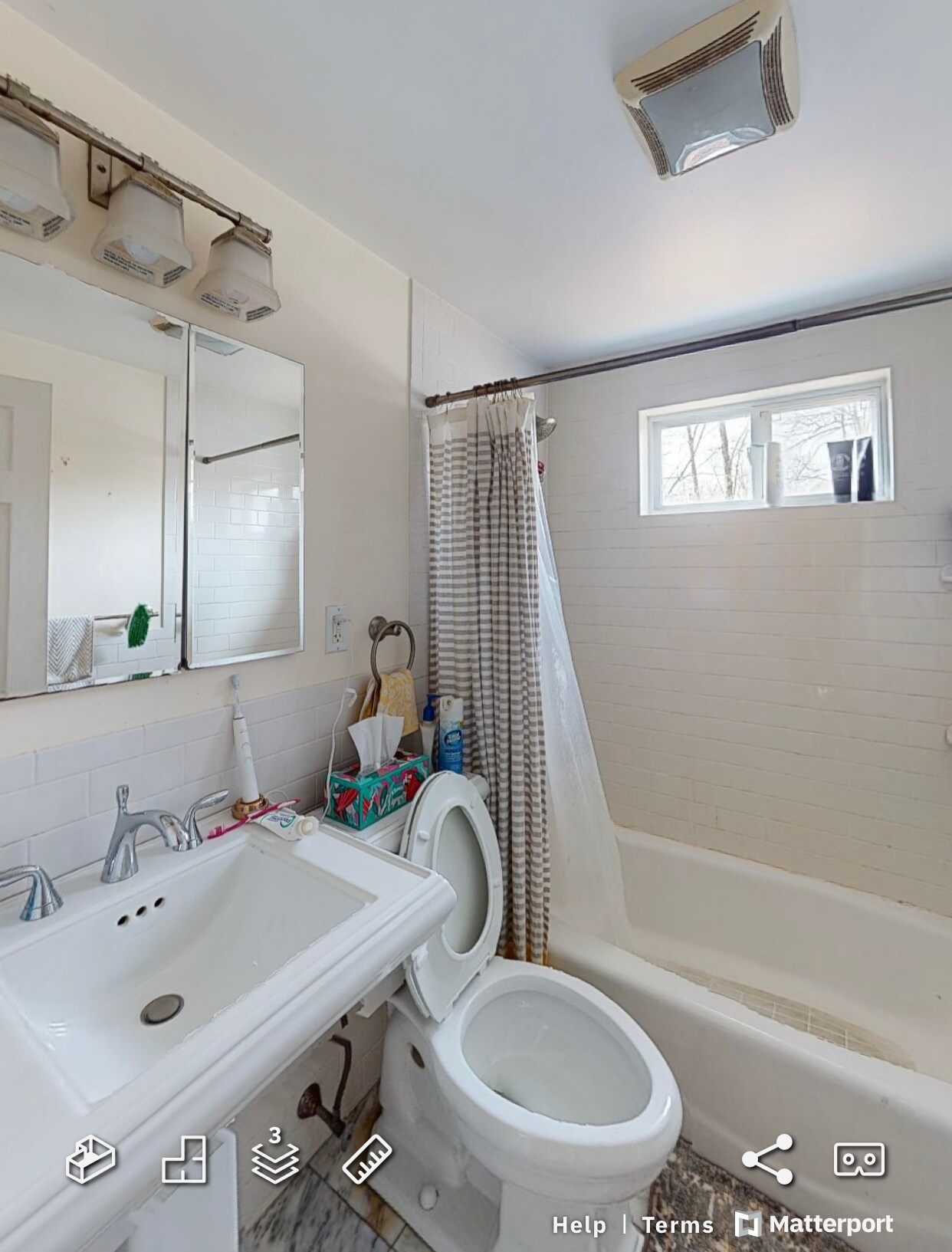 Building Photo - 11 Rockland Pl