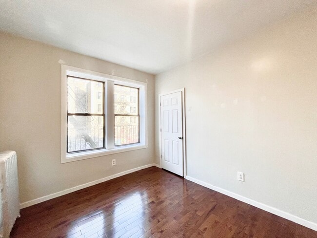 Floorplan - 141 Nagle Avenue